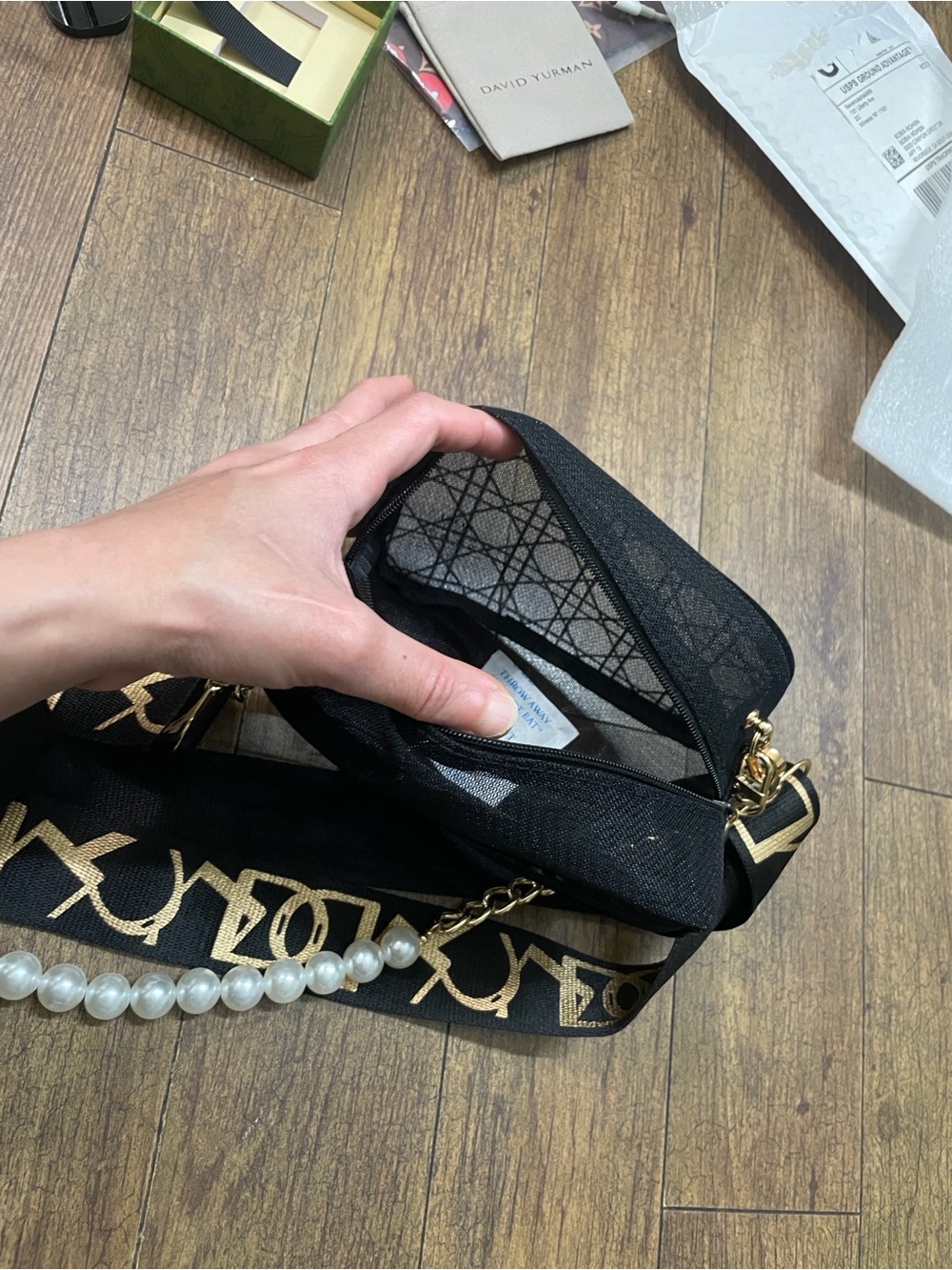 DIOR - Picture 9 of 16